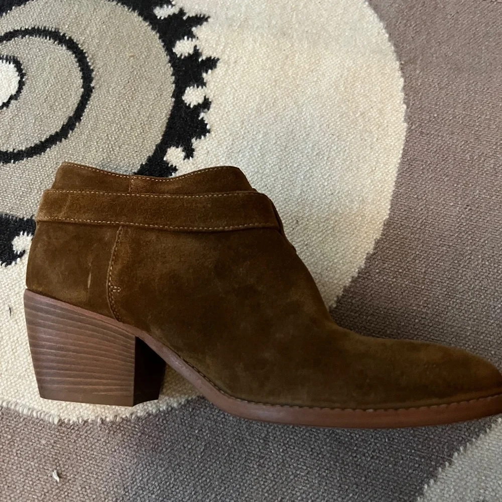 Agnes B Western Ankle Boots Brown Suede Size 38 NWB - Picture 7 of 7